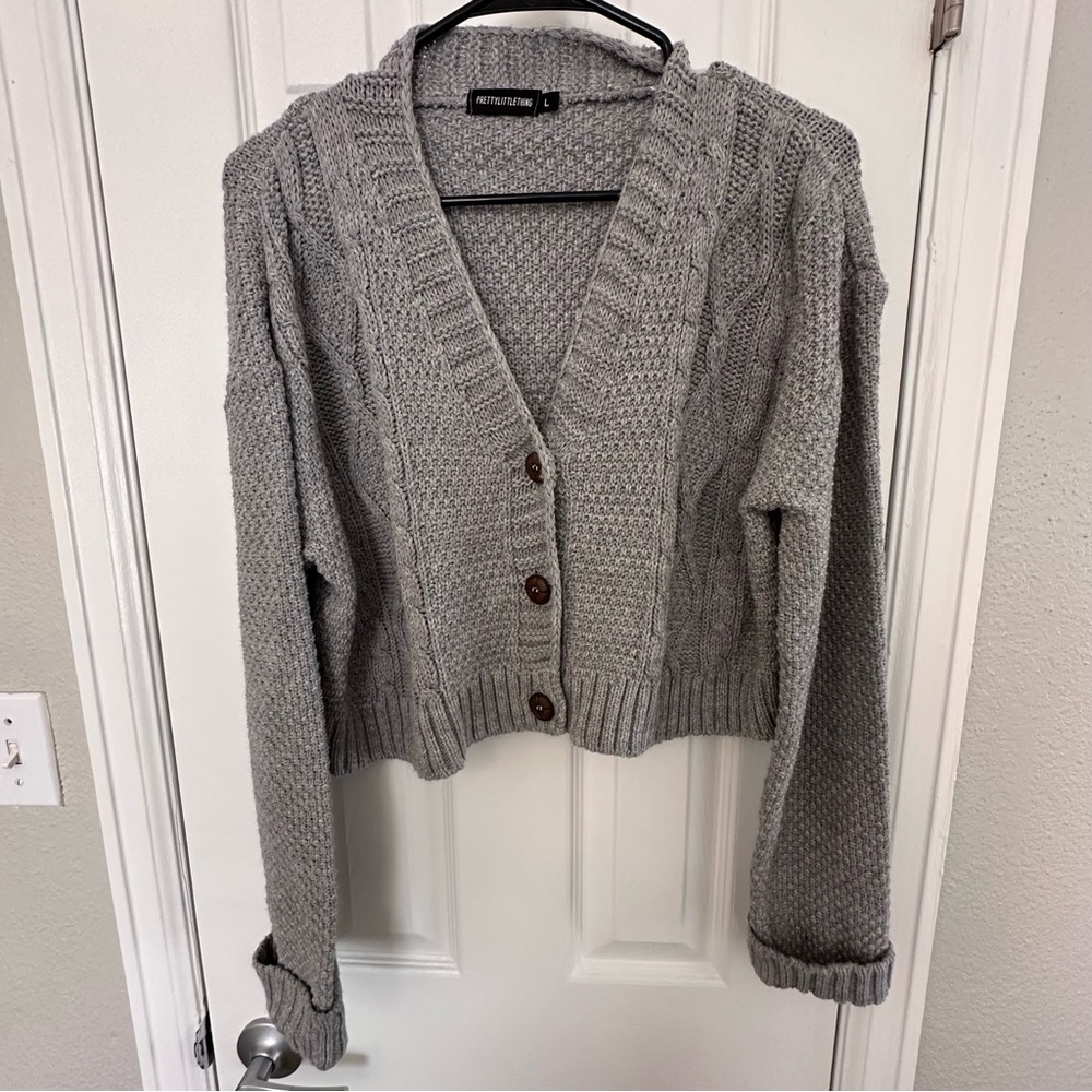 Pretty Little Thing Cropped Gray Cardigan